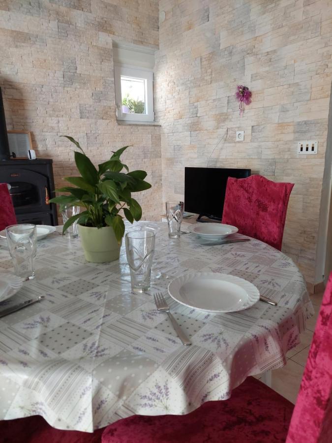 Apartman Lucija Seline Kültér fotó